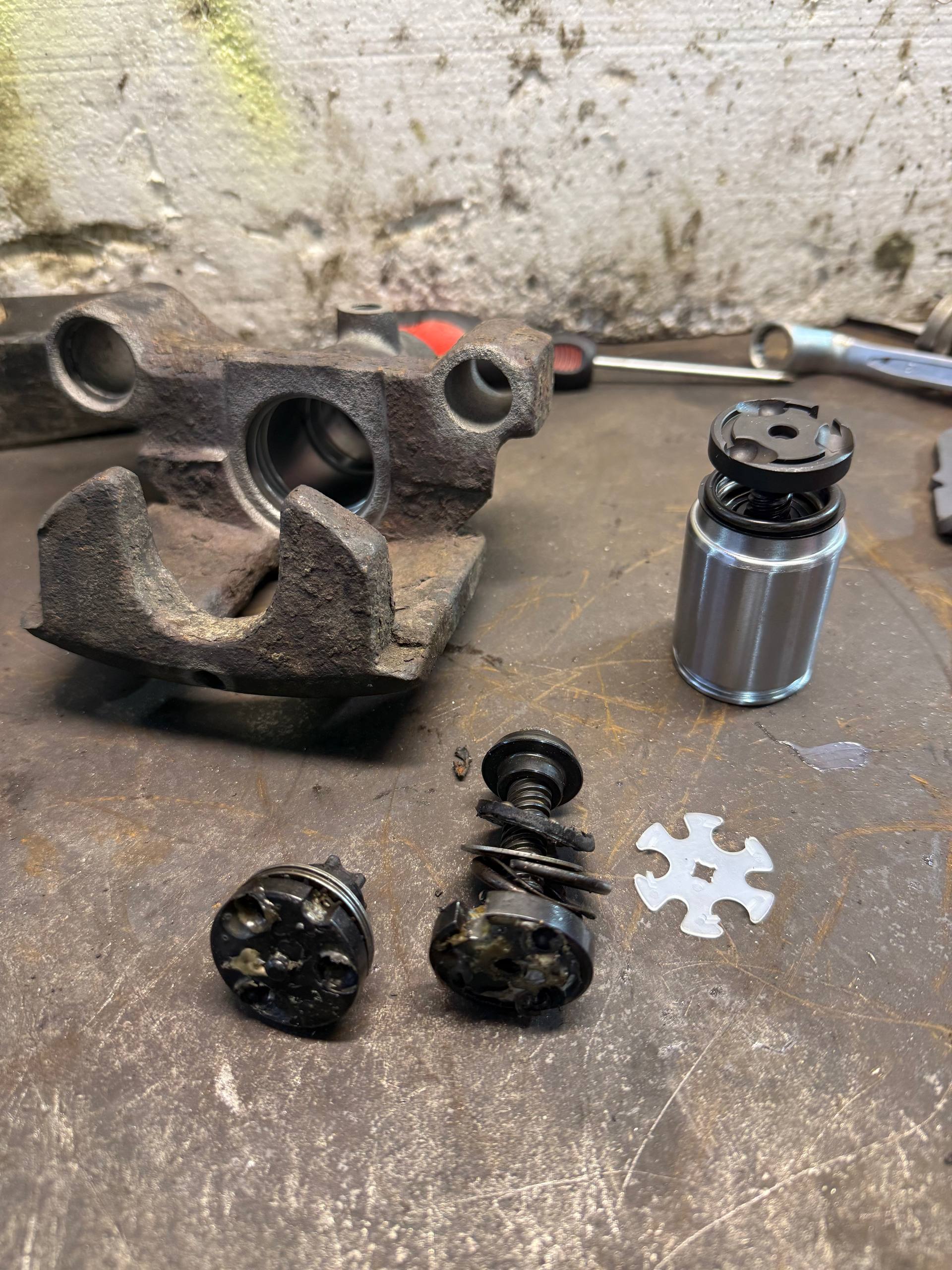 Восстановить задний суппорт